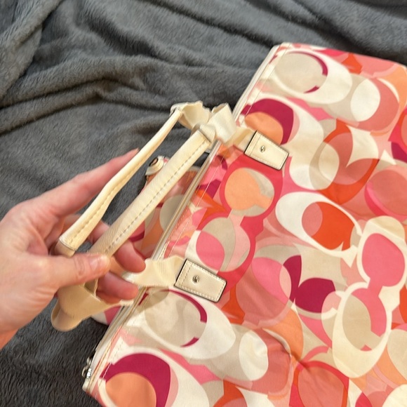 Coach packable tote with matching snap in makeup pouch - Picture 8 of 8